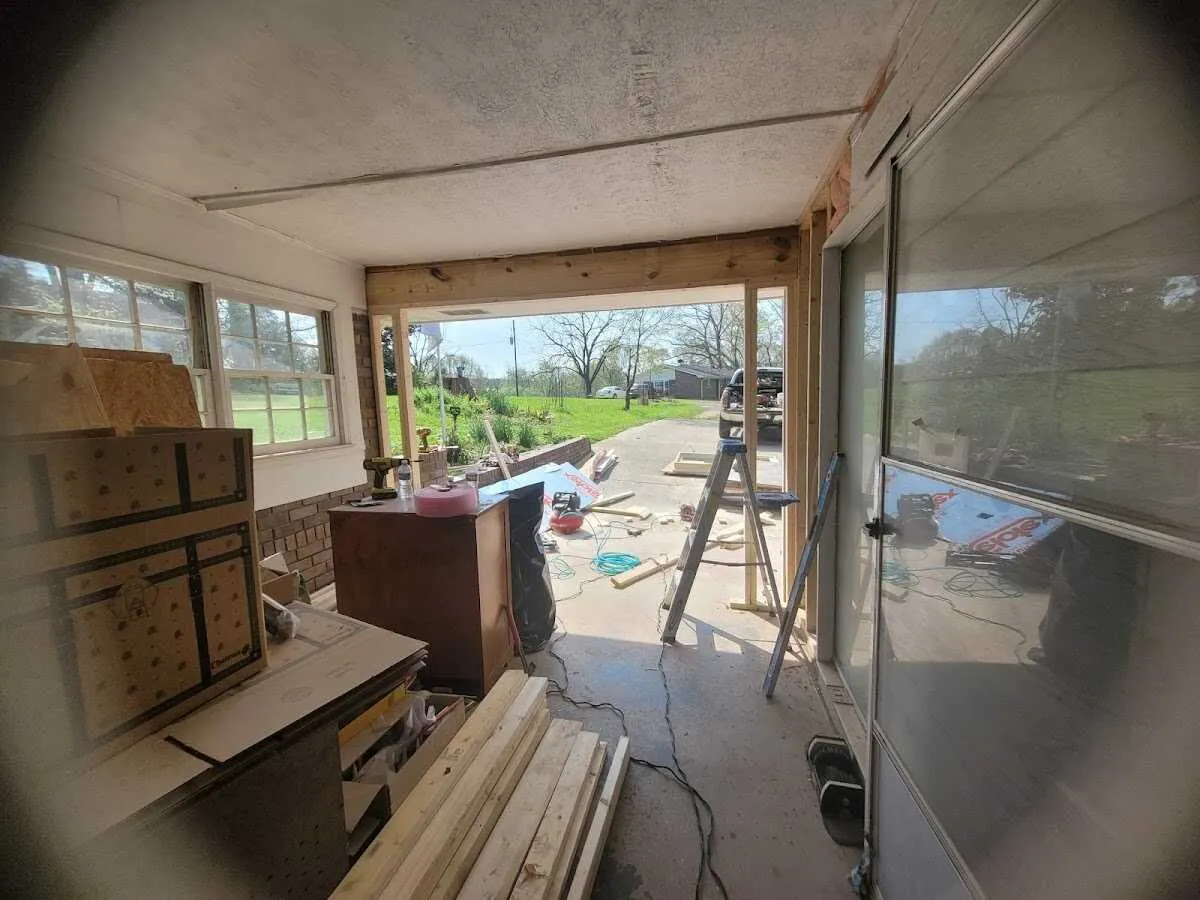 Air movers and dehumidifier for Water Mitigation Services in Salinas